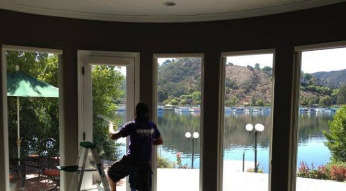 Looking For The Best Home Window Service in Boca Raton, FL? Window Genie Makes Clear View Possible!!
