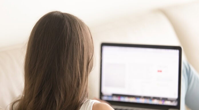 Cómo la Inteligencia Artificial Recomienda Negocios Locales en 2026